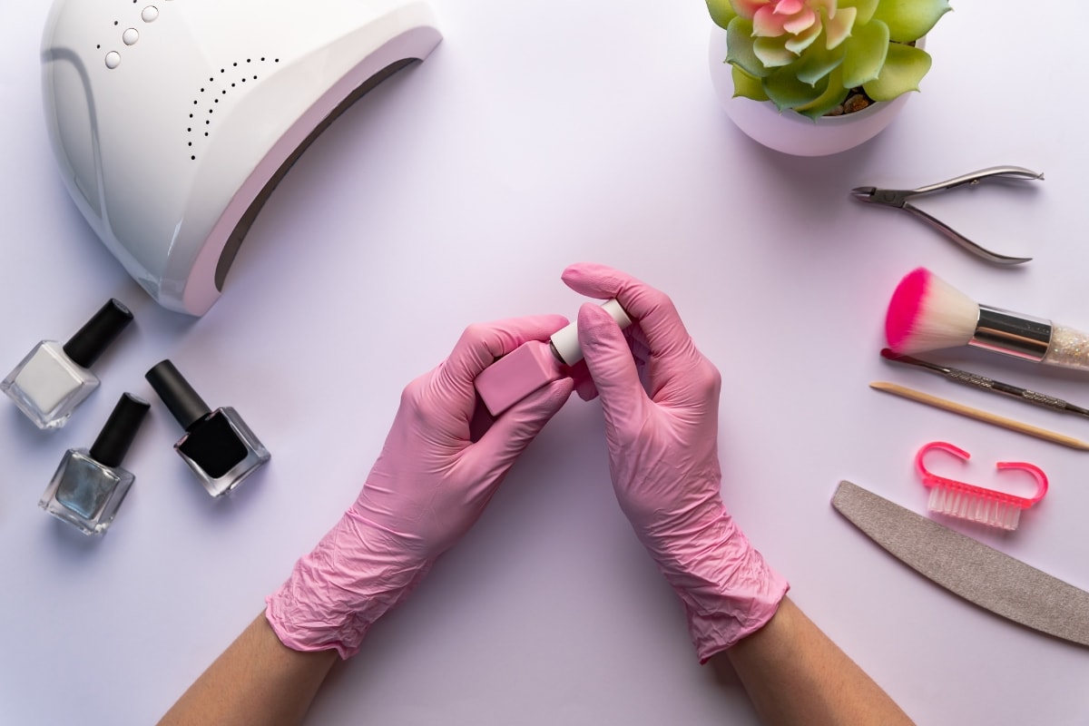 8 Best Gloves For Nail Techs (2026 Review Guide)